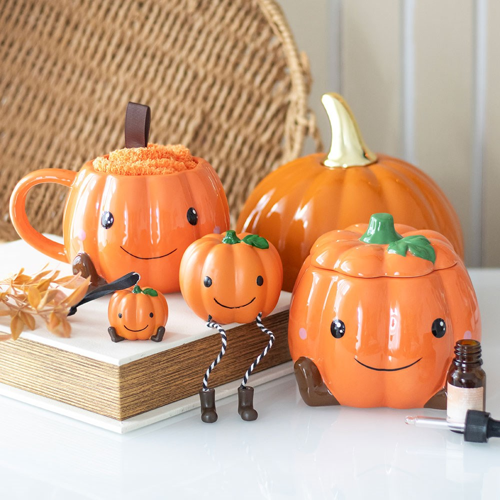 Halloween / Autumn - Cute Smiling Pumpkin - Oil Burner / Wax Melter