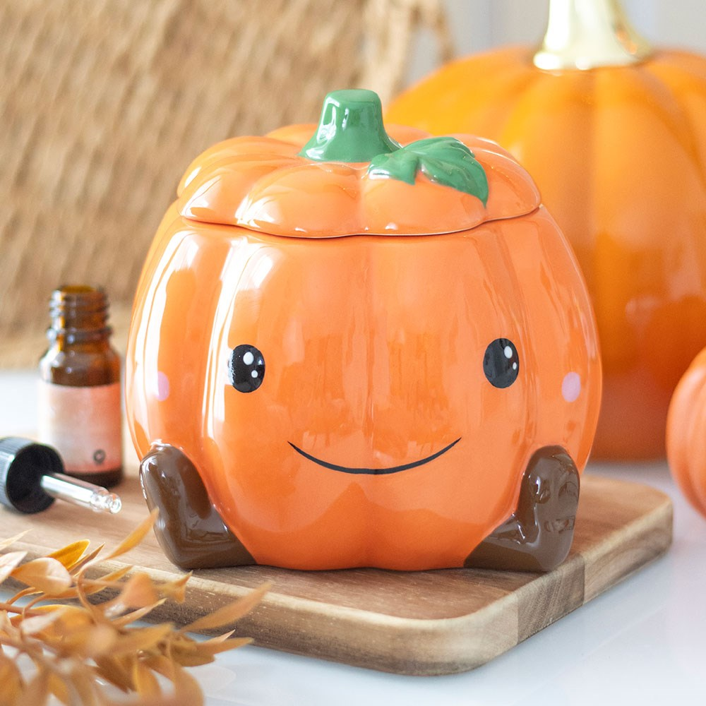 Halloween / Autumn - Cute Smiling Pumpkin - Oil Burner / Wax Melter