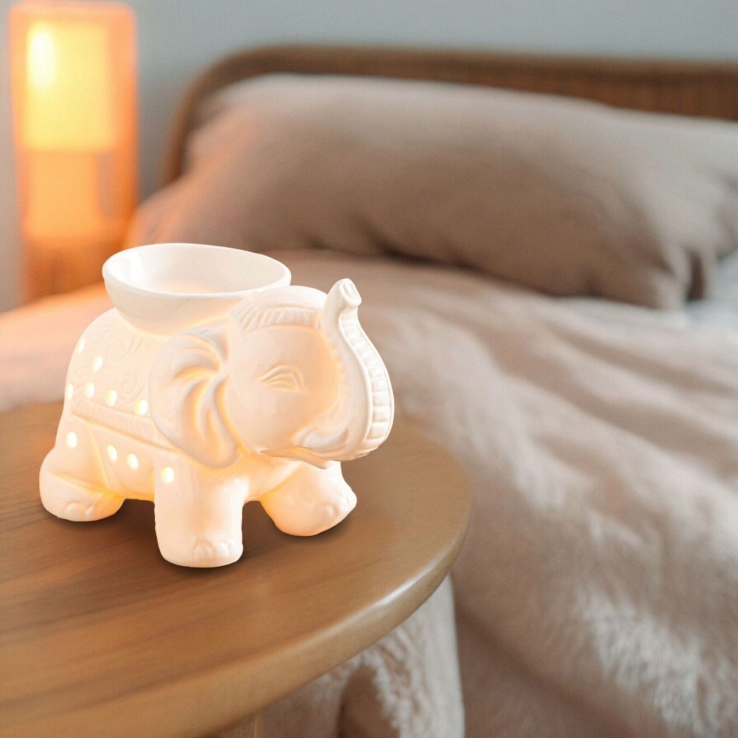Tandy Elephant - Oil Burner/Wax Melter - White