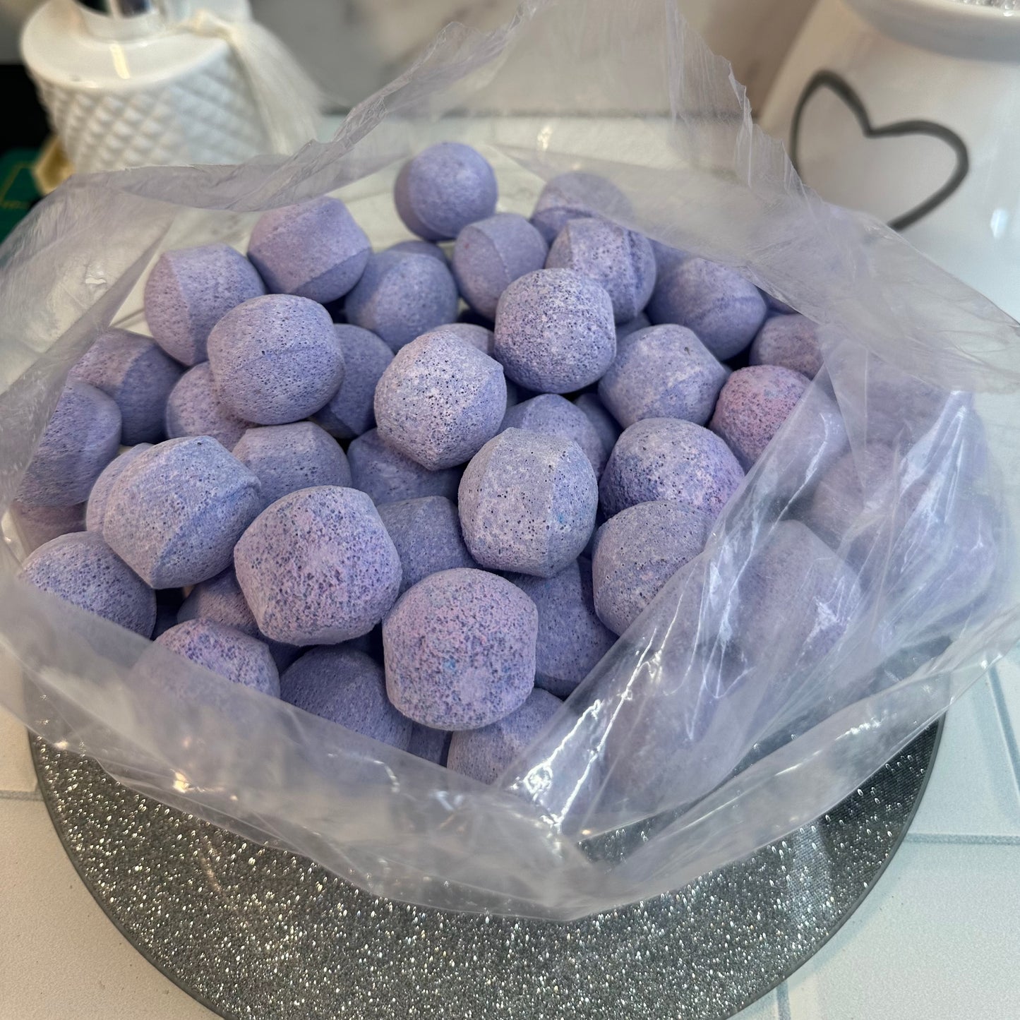 Bath Bomb Chill Pills - Black Cherry