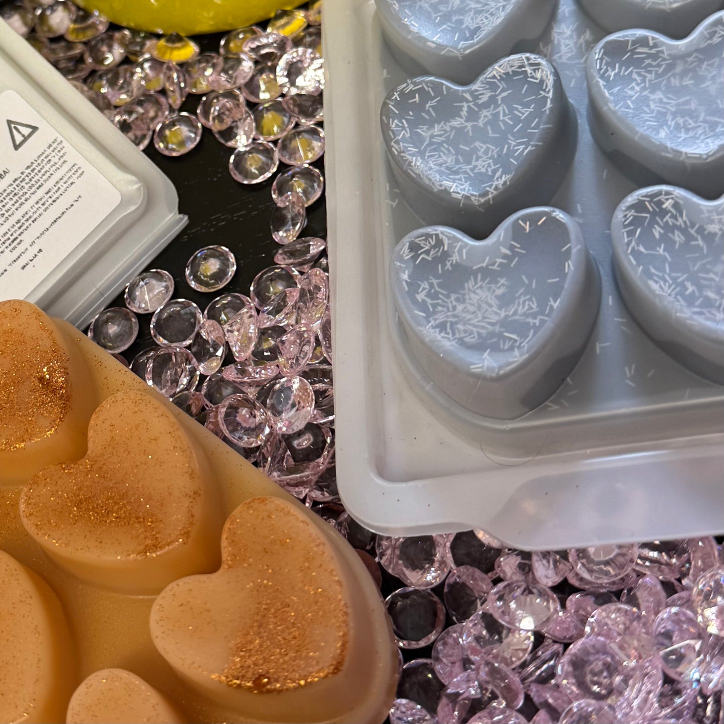 DUBAI COLLECTION - 6 Heart Luxury Wax Melt Slab Clamshells