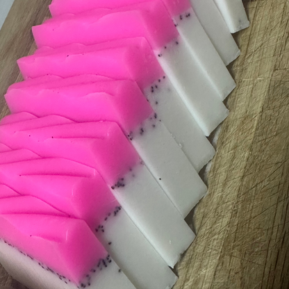 Bath & Body Luxury Soap Slice - Dragon Fruit