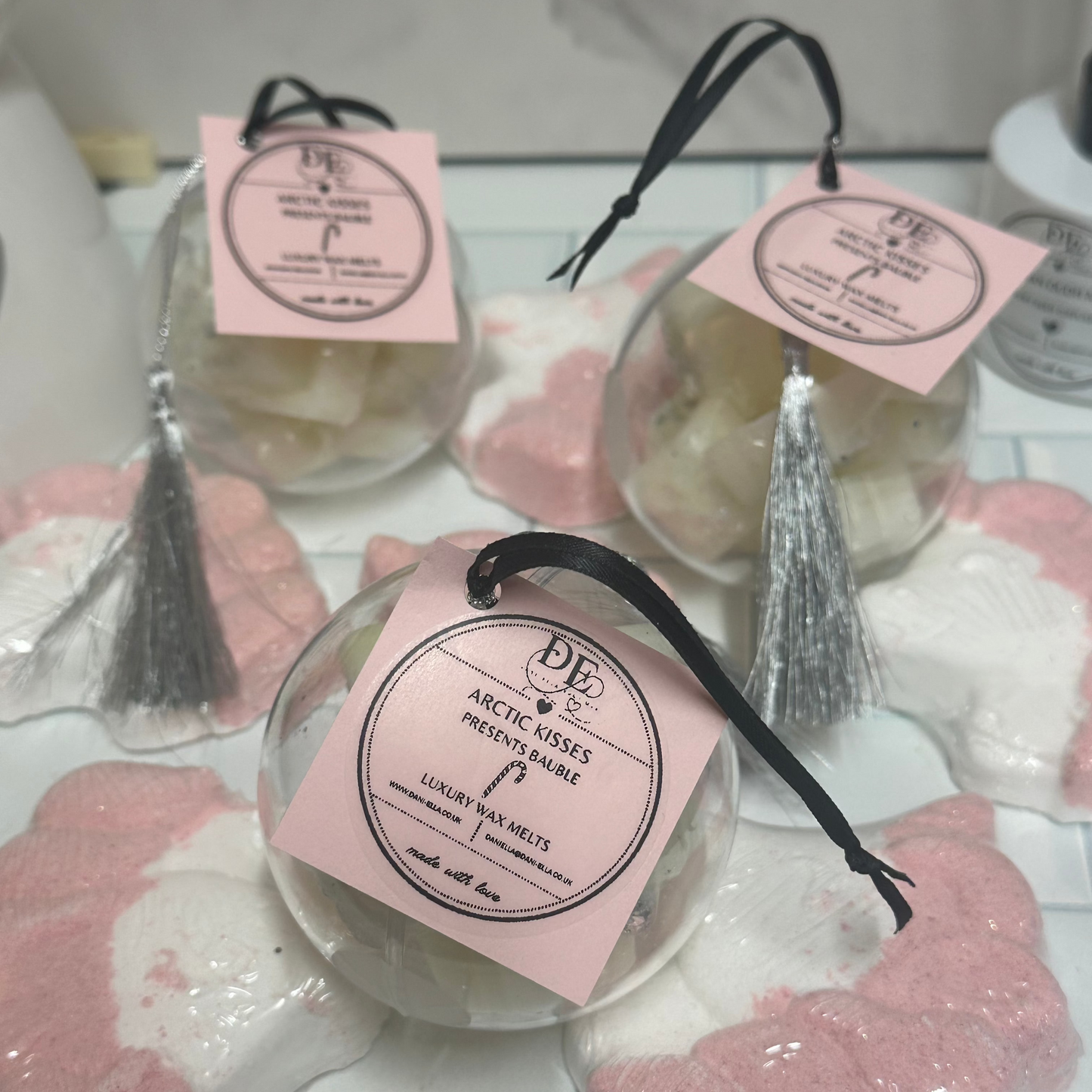 Christmas Bauble Present Filled Wax Melts