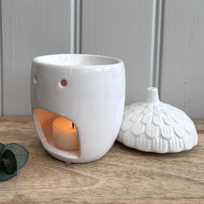 CHRISTMAS Acorn Oil Burner/Wax Melter - White