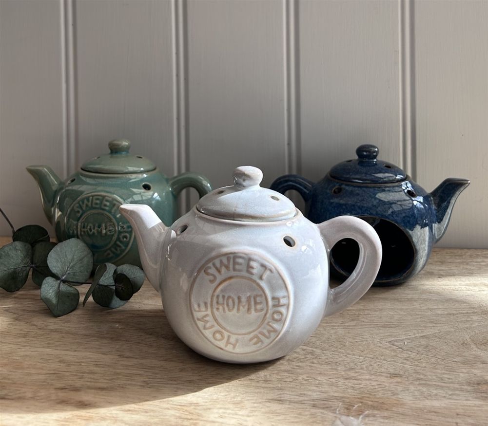 Vintage Tea Pot -  Oil Burner/Wax Melter - WHITE