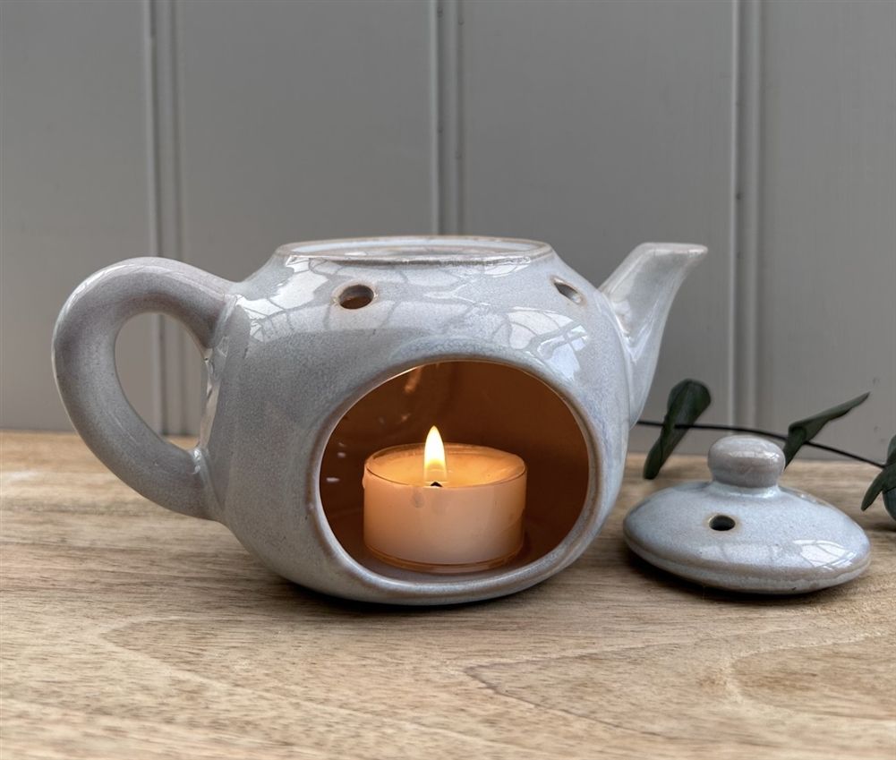 Vintage Tea Pot -  Oil Burner/Wax Melter - WHITE