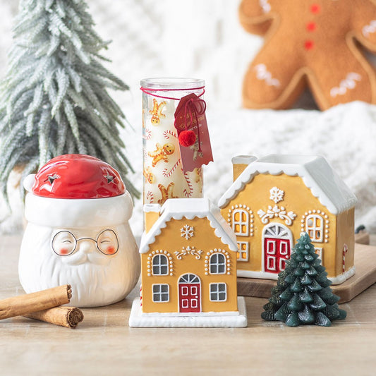 HALLOWEEN - Candy Cane Gingerbread House - Oil Burner / Wax Melter